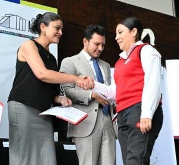 Congreso de Hidalgo Reconoce el Talento de la Niñez y la Juventud del Distrito VII