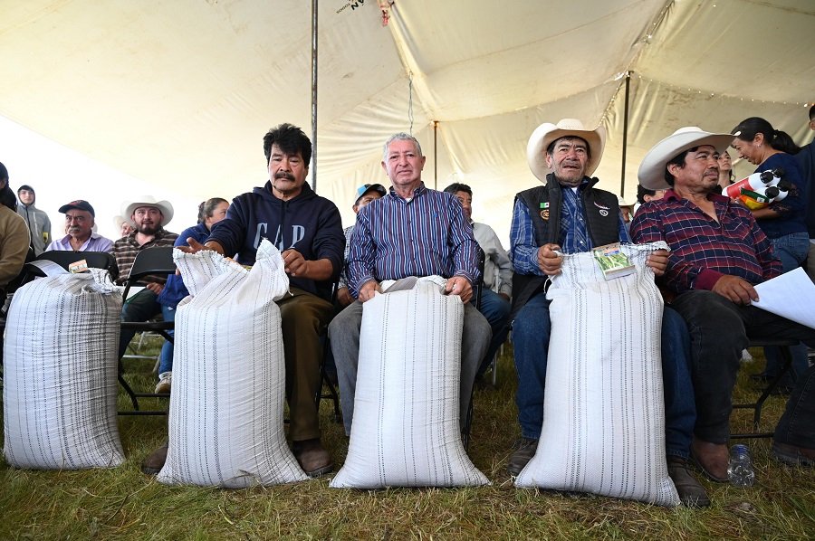 Destina Gobierno de Hidalgo Más de 3 Mdp En Apoyos Agrícolas, Acuícolas y Avícolas en la Laguna de Zupitlán