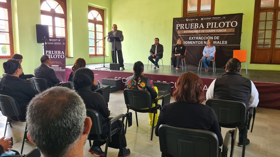 Hidalgo Avanza En La Preservación de Saberes Tradicionales Con Prueba Piloto Sobre Extracción de Pigmentos Naturales