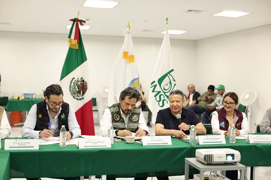 Julio Menchaca y Zoé Robledo Supervisan Avance del Nuevo Hospital del IMSS en Tlaxcoapan