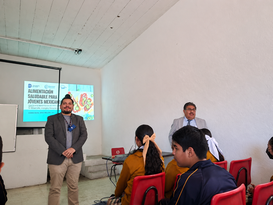 Lleva ITESHU orientación alimentaria a secundarias de la región