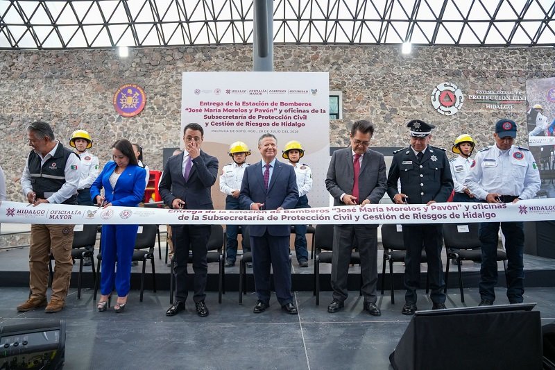 Julio Menchaca Entrega Estación de Bomberos en Pachuca
