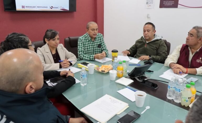 Se Reúne Semot Con Autoridades de Cuatro Ayuntamientos Para Coordinar El Despeje del Carril Exclusivo