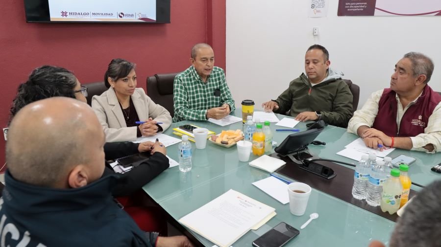Se Reúne Semot Con Autoridades de Cuatro Ayuntamientos Para Coordinar El Despeje del Carril Exclusivo