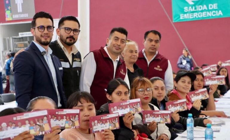 Por instrucción del gobernador Julio Menchaca Sebiso inicia operativos de entrega de tarjetas de los Programas del Pueblo