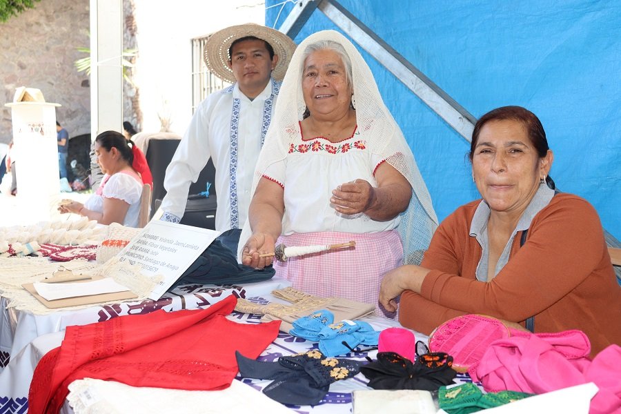Sebiso y Fonart buscan perfeccionar técnicas artesanales
