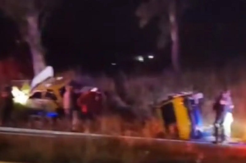 Choca Taxi Contra Auto Particular en Cerro Colorado, Saldo un Herido de Gravedad