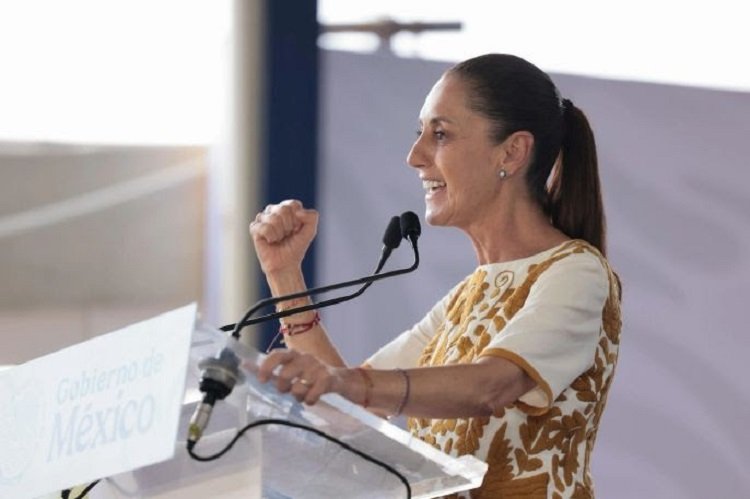El Maíz Es La Raíz de México; El Objetivo Es Conservar La Semilla y Generar Bienestar: Presidenta Claudia Sheinbaum Entrega Apoyos Del Programa A Sembradores De Oaxaca