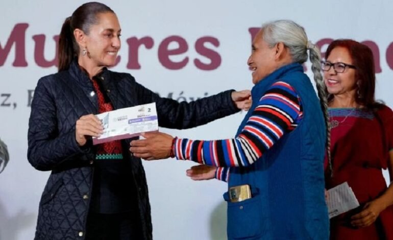 Es En La Cuarta Transformación Cuando Más Se Reconoce a Las Mujeres: Presidenta Claudia Sheinbaum Entrega Tarjetas de La Pensión Mujeres Bienestar en Naucalpan, Edomex