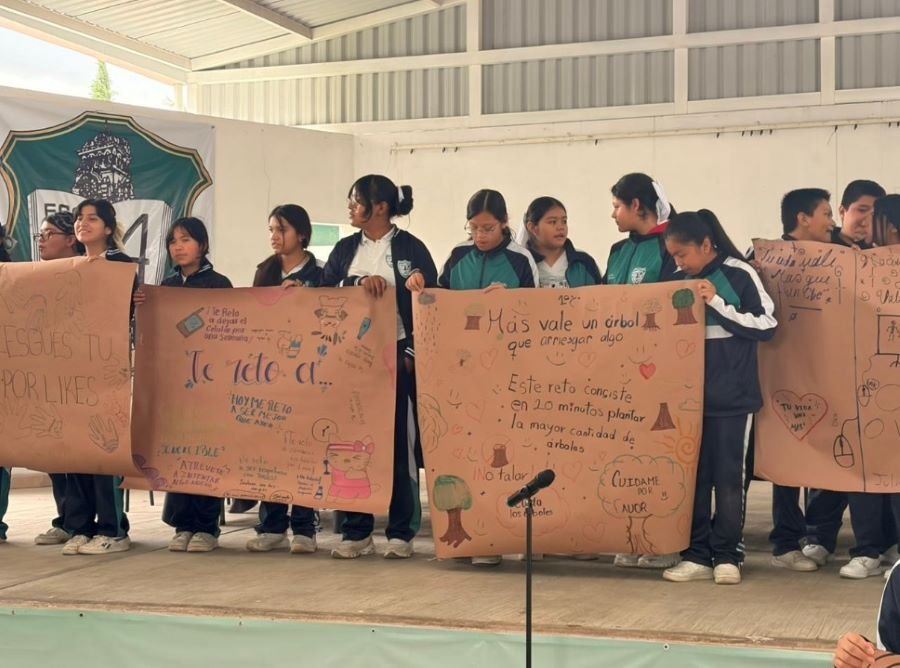 Maratones por la Lectura Abordan Los Riesgos de Los Retos Virales en Las Escuelas