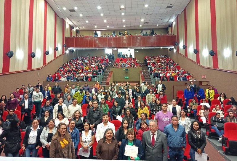 Más De Mil Docentes Fortalecen Su Capacitación En Jornada Académica Del IHE