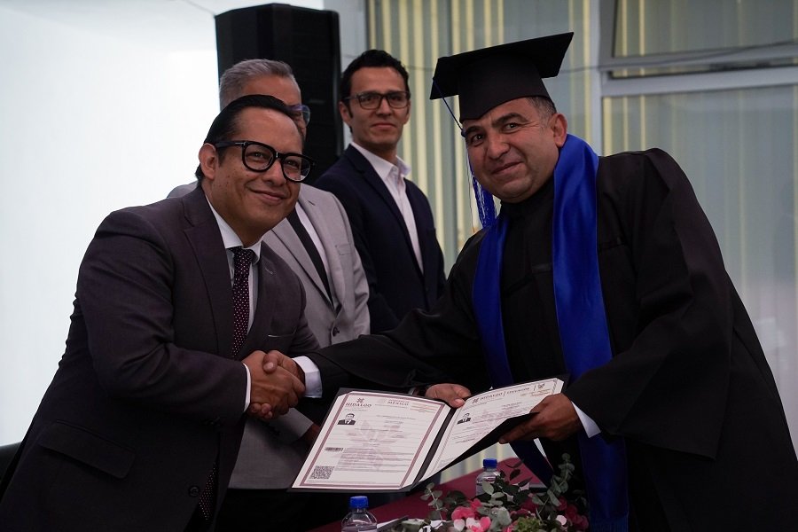 UNIDEH entrega 65 títulos y suma nuevos Campus Virtuales