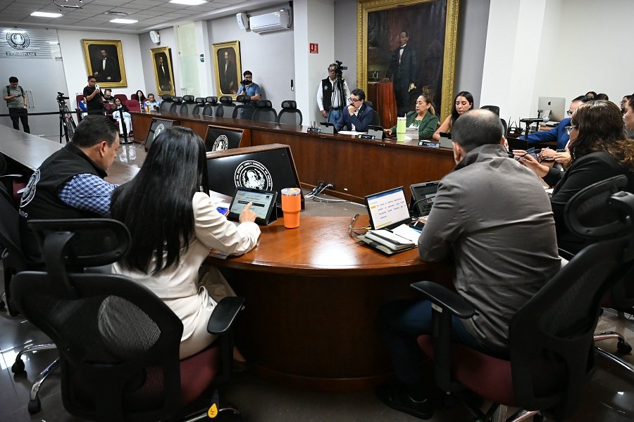 Reconocimiento al profesor Misael Núñez Acosta