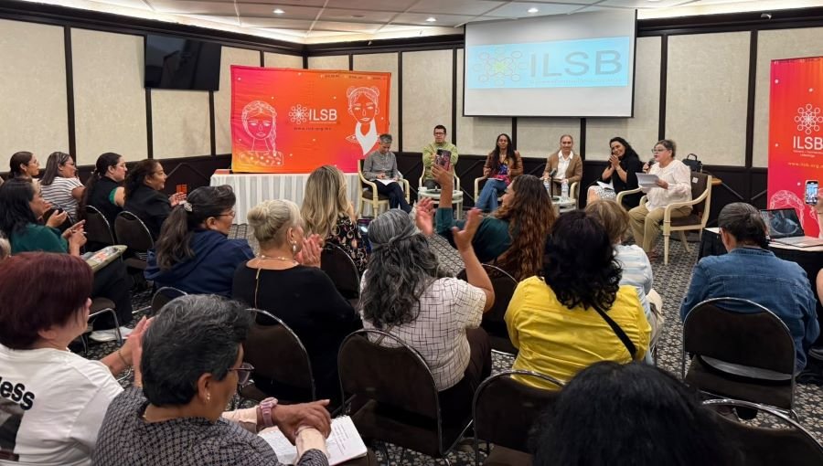 Cuidadoras de Hidalgo comparten experiencias en encuentro nacional