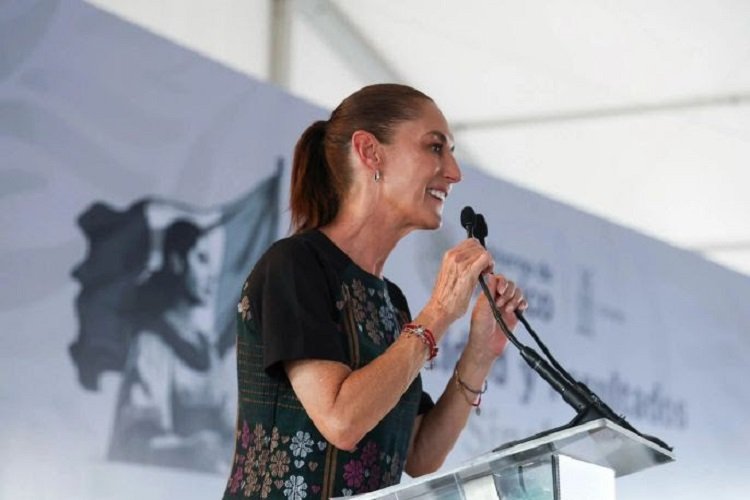 En Culiacán, Presidenta Claudia Sheinbaum Anuncia Atención Directa del Gabinete del Gobierno de México a La Población de Sinaloa a Partir de La Próxima Semana