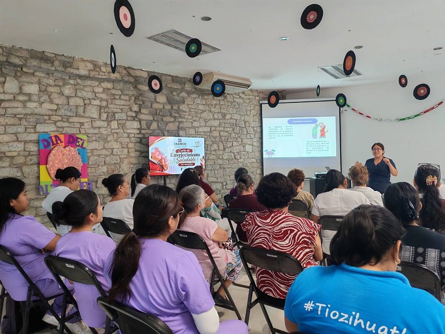 Inicia Curso de Envejecimiento Saludable en el Centro Gerontológico Integral de Huejutla
