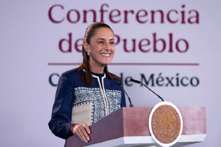 La Jefa del Ejecutivo Federal señaló que se estima la generación de alrededor de 2.4 millones de empleos asociados a las 667 mil viviendas distribuidas en 766 proyectos que se tienen contratadas a la fecha