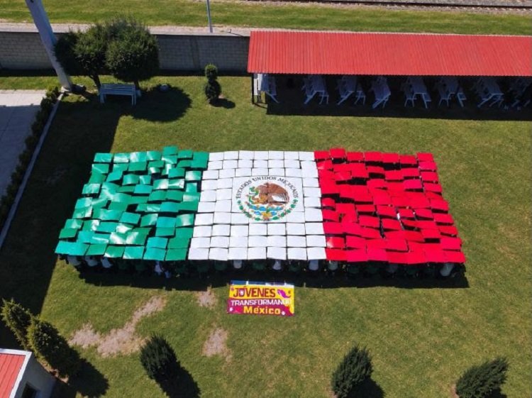 Más de 987 mil jóvenes de todo México celebraron su amor por la patria a través del arte y mosaicos: IMJUVE