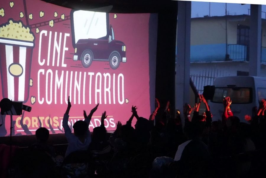 Acercan El Cine a Comunidad San Pablo, Acatlán