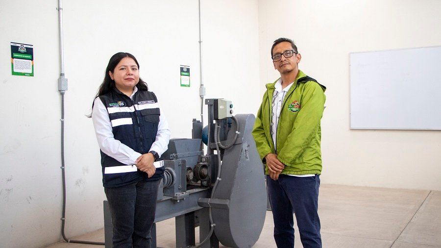 Docente de la UTMZ Participará en Seminario de Minería en China