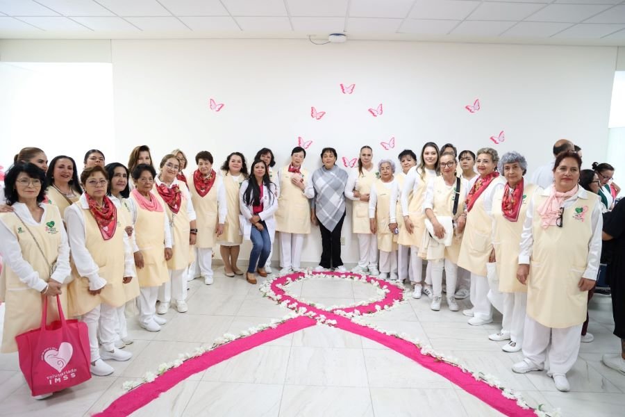 Entrega IMSS Hidalgo prótesis mamarias a mujeres en el HGZ No. 36 de Pachuca