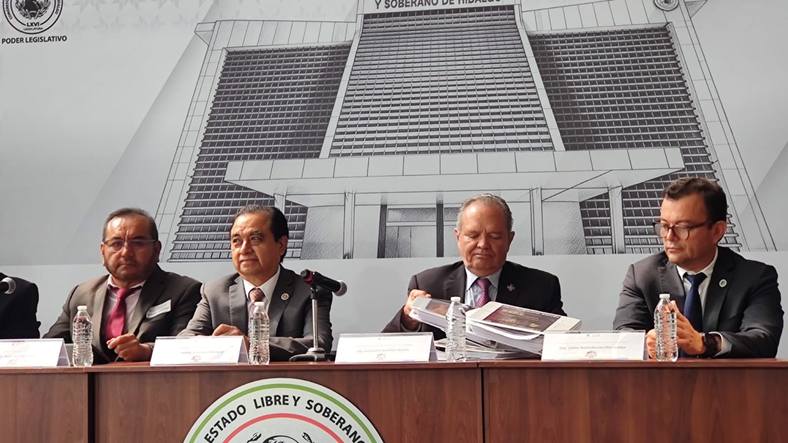 SIPDUS Advierte Deterioro Estructural del Estacionamiento Bajo Plaza Independencia de Pachuca.