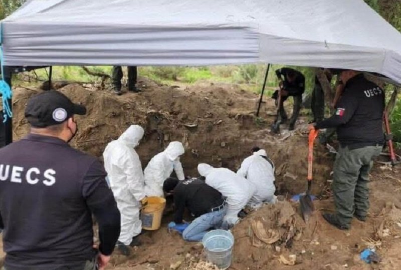 Hallaron Una Fosa Clandestina Con Los Restos de Cinco Personas en la Comunidad de Texas, Municipio de Atotonilco de Tula