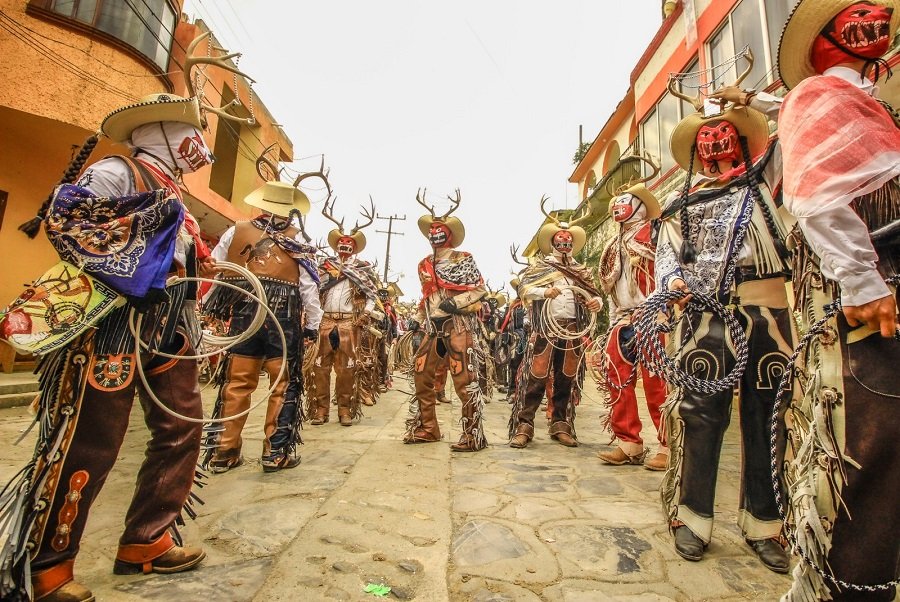 Los cuernudos de Calnali llevarán el carnaval de la Huasteca al Festival Internacional Cervantino