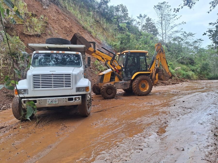 Trabajos Permanentes Para la Habilitación de Caminos y Carreteras Afectados por las Recientes Lluvias